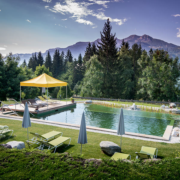 Panoramaschwimmteich im Naturhotel Landhof Irschen